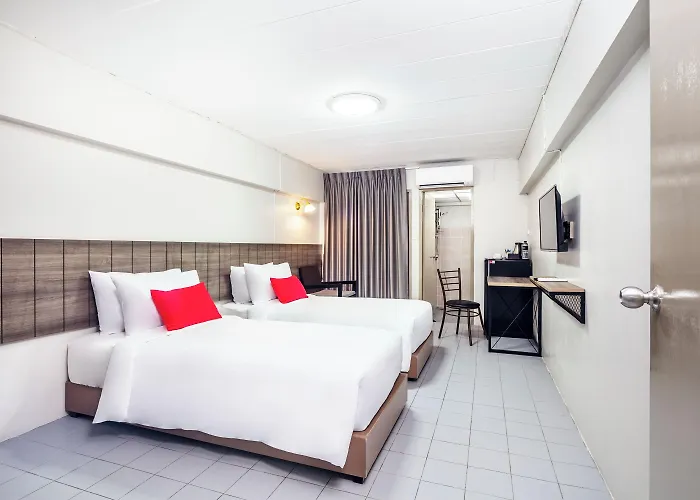 ホテル Livotel Express Ramkhamhaeng 50 - No Parking 3*